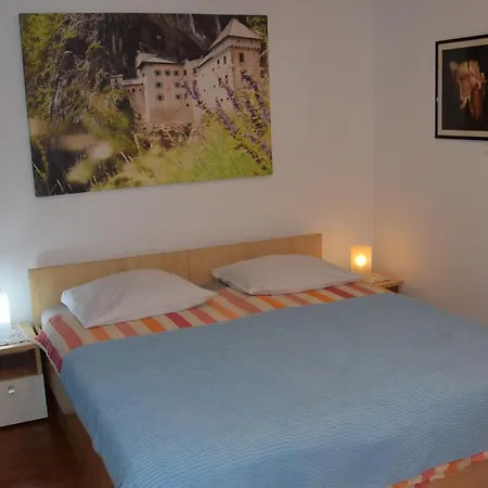 Ribnikar Apartmán *